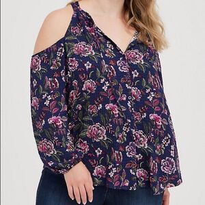 NWT Torrid Navy Floral Crinkle Gauze Blouse